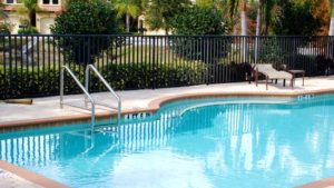 Aluminum pool fence