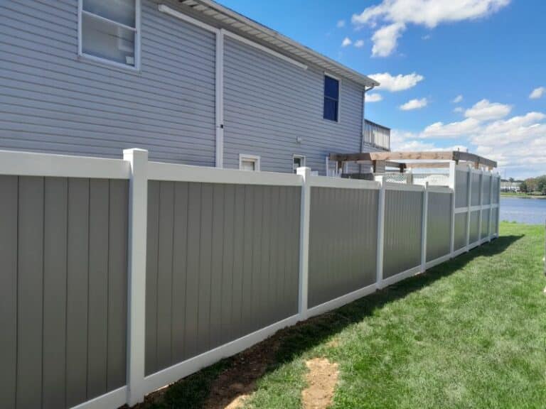 Fence Contractor in Lake Shore MD