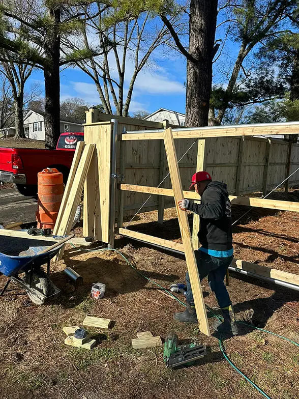 Installation Considerations for Local Properties - Weather-Resistant Fences for Glen Burnie Homes